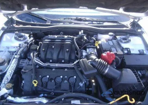 2011 Ford Fusion z USA, uszkodzony, nr VIN 3FAHP0JG1BR344827